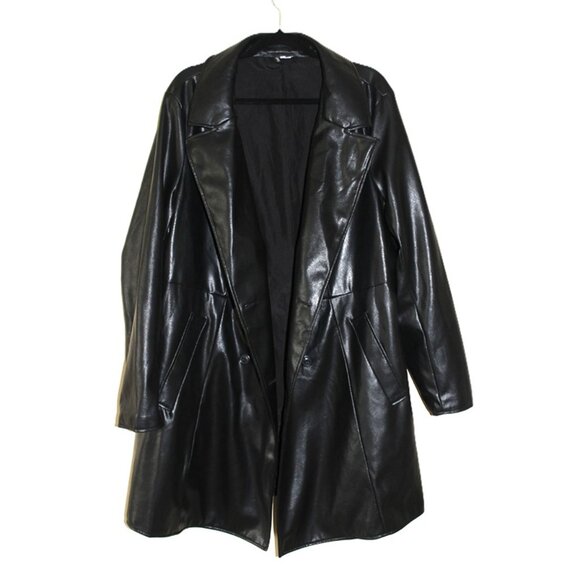 H&M Divided Matrix-Stle Faux Leather Belted Trench Coat in Black (Plus Size) - Picture 8 of 13